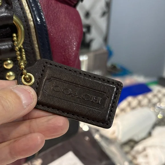 Coach Women's Burgundy and Black Ashley Satchel Pristine condition - Picture 2 of 6
